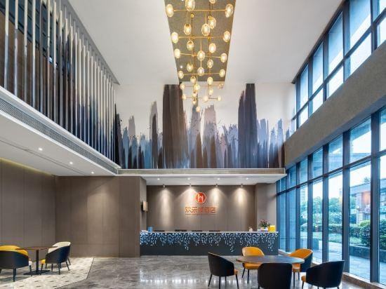 Huanlesong Hotel (Jiaxing Zhongguancun Wanli Square) Hotel in Suzhou