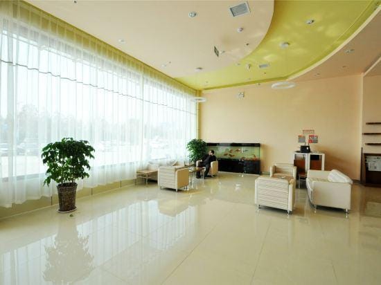Grace Inn Hotel (Linyi Linxi Thirteen Road Aobo Textile) Hotel in Jiangsu