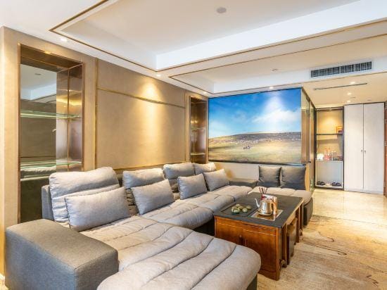 Yingbin Holiday Hotel Hotel in China