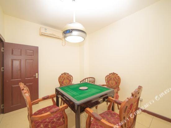 Xuri Business Hostel Hotel in Guangzhou