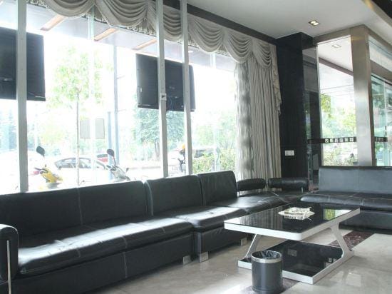 Xiaolan Yinhe Business Hotel Hotel in Guangzhou
