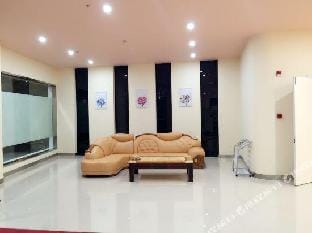 Heng 8 Chain Hotel Zhuji Diankou Jiefang Road Hotel in Hangzhou