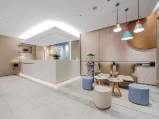 Homeinn · neo (Zhuji Railway Station Xishi's Hometown) Hotel in Hangzhou
