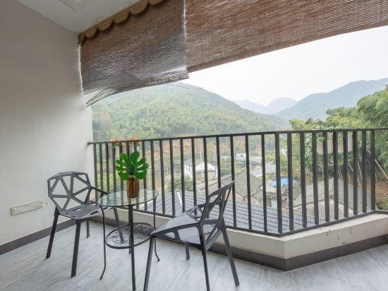 Yuyao Between Mountains and Waters Vacation Apartment Hotel in Zhejiang
