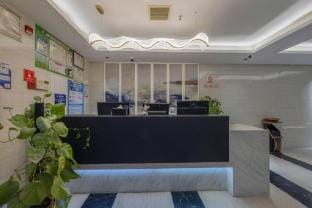 6+1 Business Hotel Hotel in Zhejiang