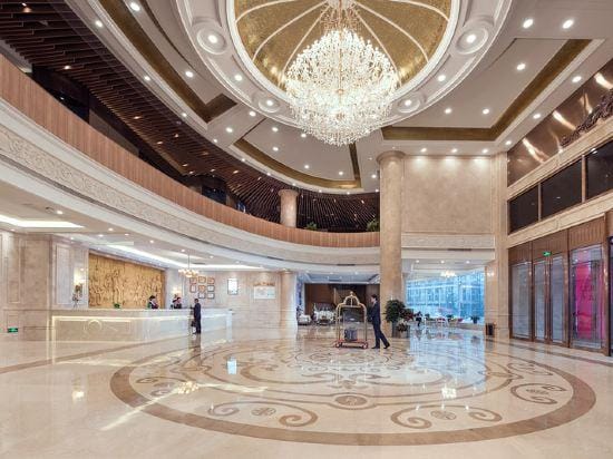Vienna International Hotel (Yiwu Fotang Ancient Town Baolong Plaza) Hotel in Hangzhou