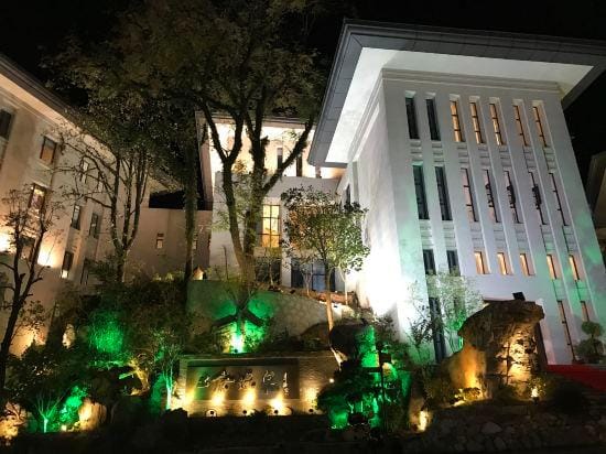 Yichun Hot Spring Worker Sanatorium Hotel in China