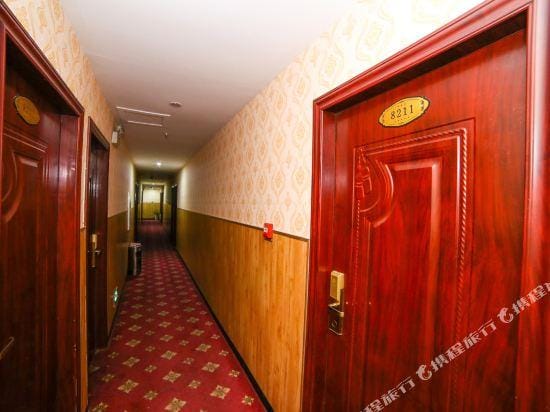 Bayi Road Express Hotel Hotel in Hubei