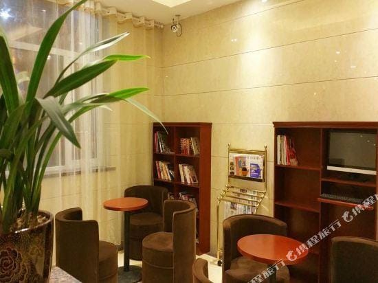 GreenTree Inn (Xuzhou Yunlong, Tongshan Road Metro Station) Hotel in Jiangsu