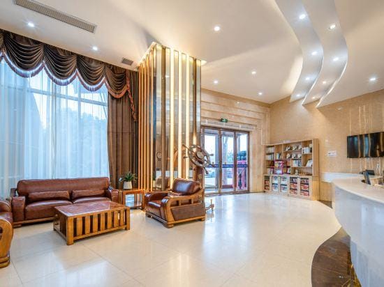 Yacht Holiday Hotel Hotel in Hubei