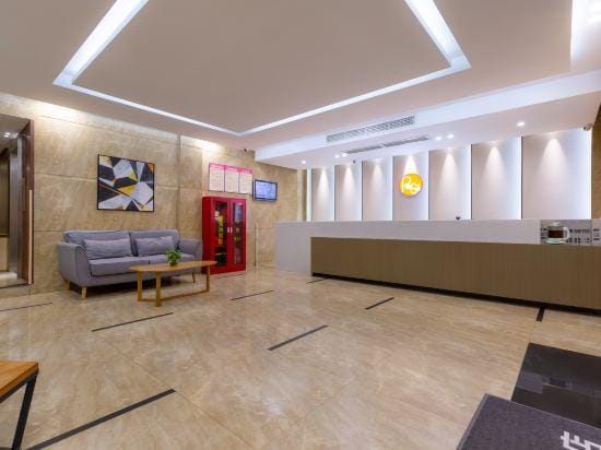 Ruisite Hotel (Yongqiang Avenue Branch, Longwan Airport, Wenzhou) Hotel in Zhejiang