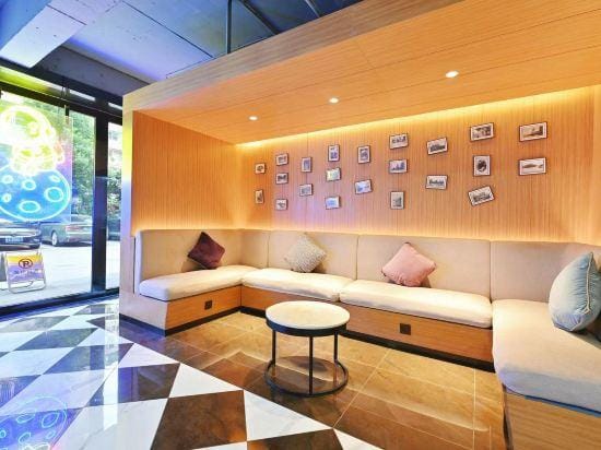 MEISU Youth Hotel (Wuhu Pedestrian Street Suning Square Branch) Hotel in Nanjing