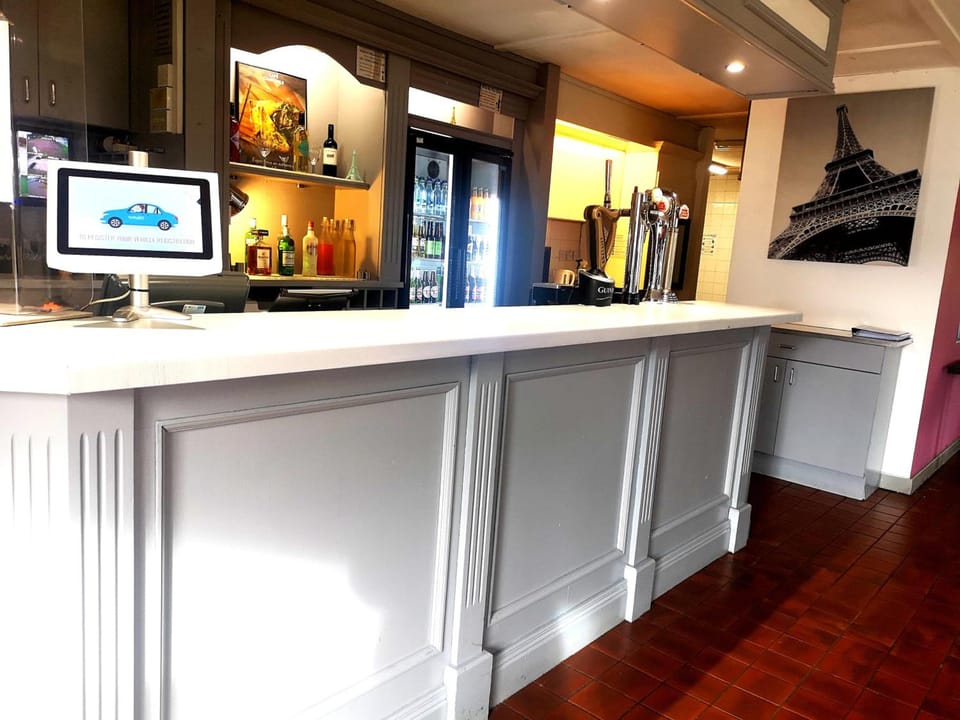 Bar/lounge