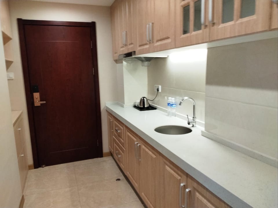 Liya Plaza Hotel (Tonglu Fuchunjiang Branch) Hotel in Hangzhou