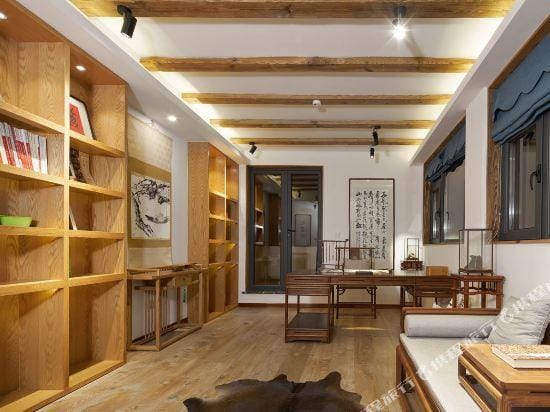 Tonglu Ru shi zhu homestay Hotel in Hangzhou