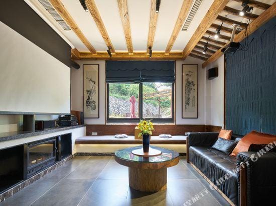 Tonglu Ru shi zhu homestay Hotel in Hangzhou