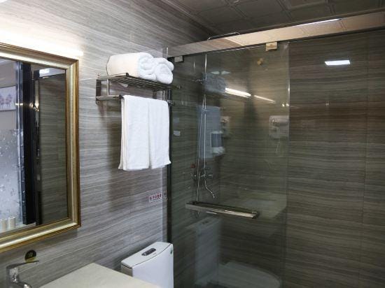 Tonglu Hongcheng Business Hotel Hotel in Hangzhou