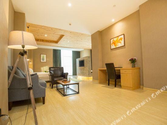 Yunyi Urban Boutique Stay (Tonglu Central Plaza) Hotel in Hangzhou