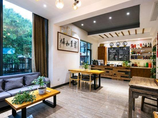 Baiyun Shanzhuang Hostel Hotel in Hangzhou