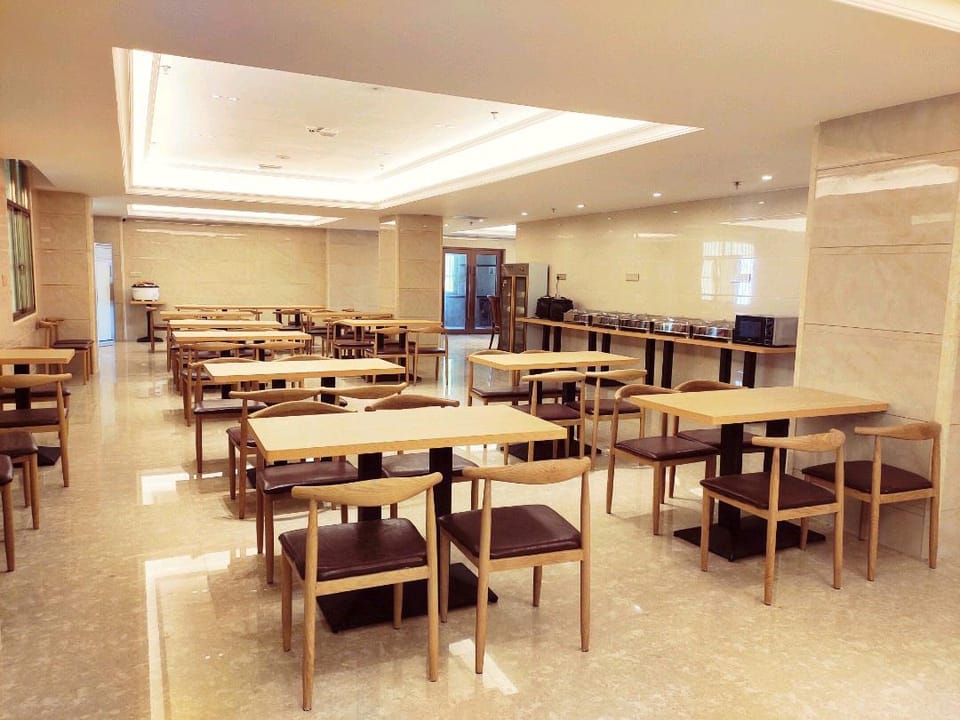 Xin Zhenhao Business Hotel Hotel in Guangdong