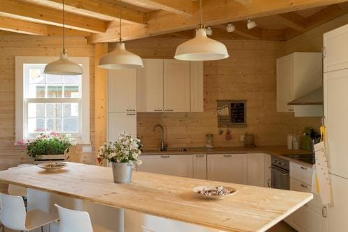 Evolution Camp Hotel in Marche