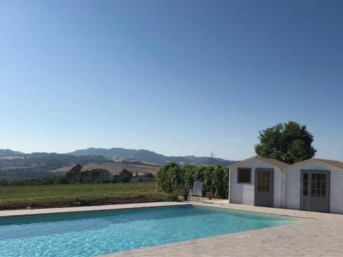 Evolution Camp Hotel in Marche