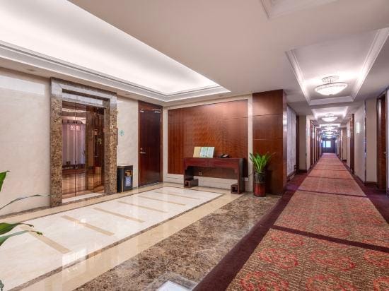 RUIFENG HOTEL Hotel in Zhejiang