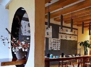 Quzhou Bridge Seven Villa Hotel in Zhejiang
