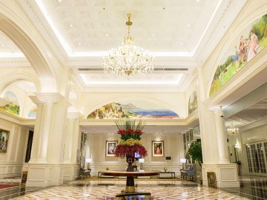 Phoenix Lake International Resort Hotel Hotel in Zhejiang