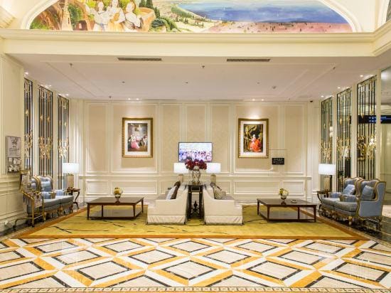 Phoenix Lake International Resort Hotel Hotel in Zhejiang