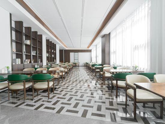 Oriental Hotel (Quzhou West Area) Hotel in Zhejiang