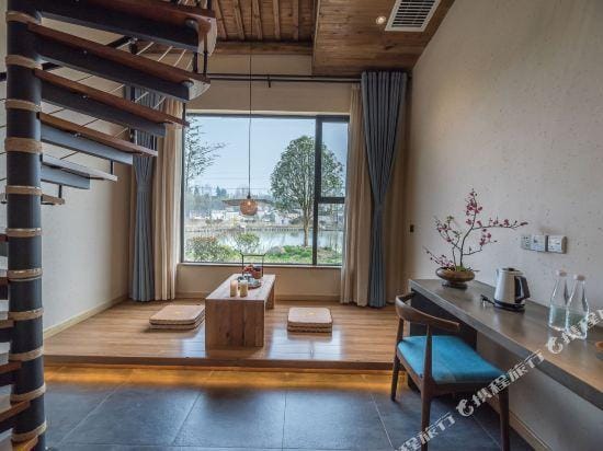 Shuimo Dongli Hostel Hotel in China