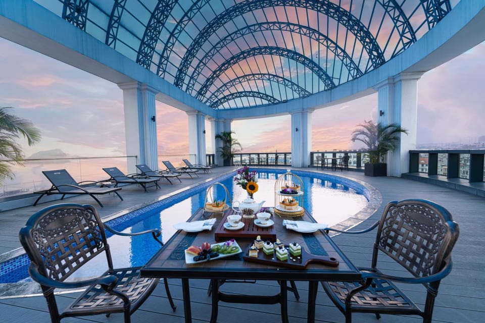 Paddington Hotel Halong Bayview Hotel in Vietnam