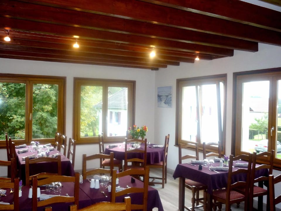 Logis Auberge de la Poirie Inn in Vosges