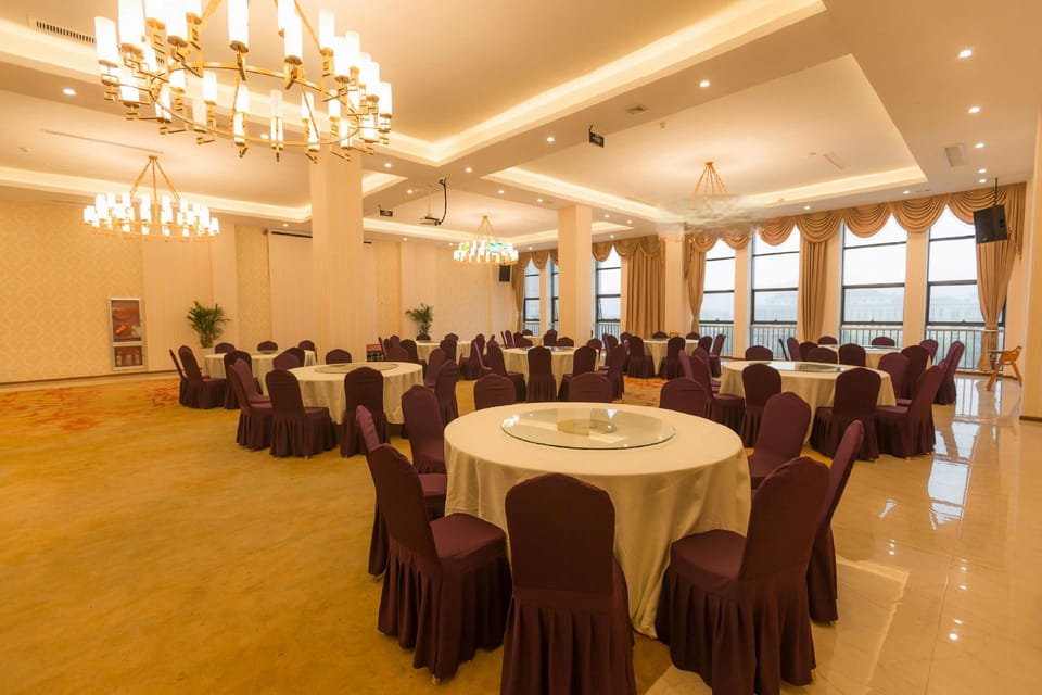 Enjoy Seasons Hotel Hotel in Zhejiang