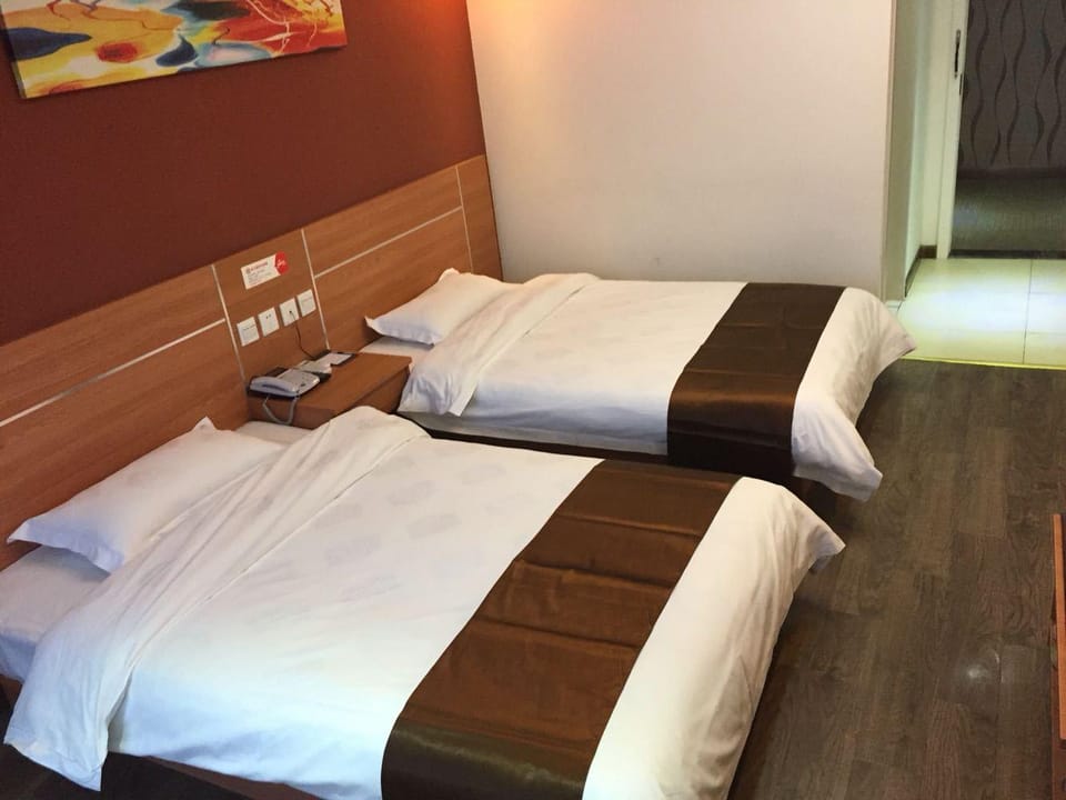 GreenTree Alliance Hotel (Lianyungang Haizhou Ancient City) Hotel in Jiangsu