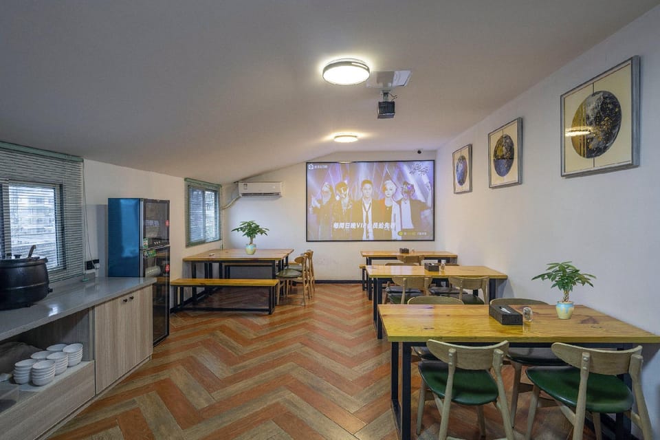 Home Inn Subai Cloud Hotel (Lishui High Speed Railway Station Jiefang Street Store) Hotel in Zhejiang