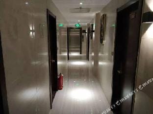 Jiangyin Jinzonglv Business Hotel Hotel in Suzhou