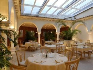 Hotel Le Rempart Hotel in Bourgogne-Franche-Comté