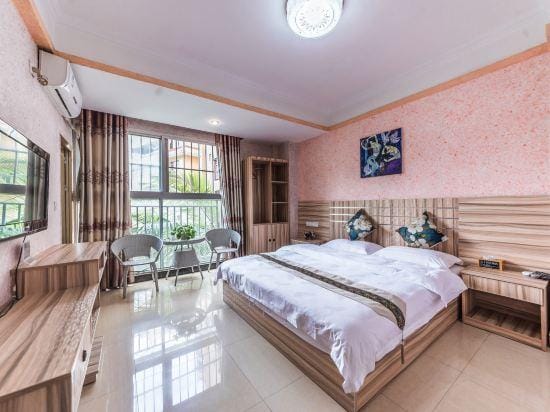MAXHILL INN (Splashing Square) Hotel in Laos