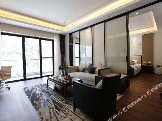 Zhejiang Provincial Federation of Trade Unions Shuanglong Workers Sanatorium Hotel in Hangzhou