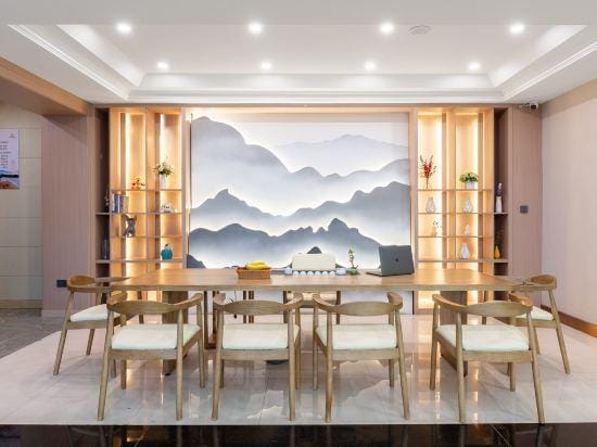 Tingquan Haina Hotel (Jinhua Vocational and Technical College) Hotel in Zhejiang