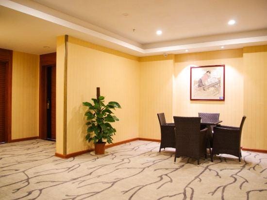 Zhonghai Business Hotel Hotel in Jiangsu