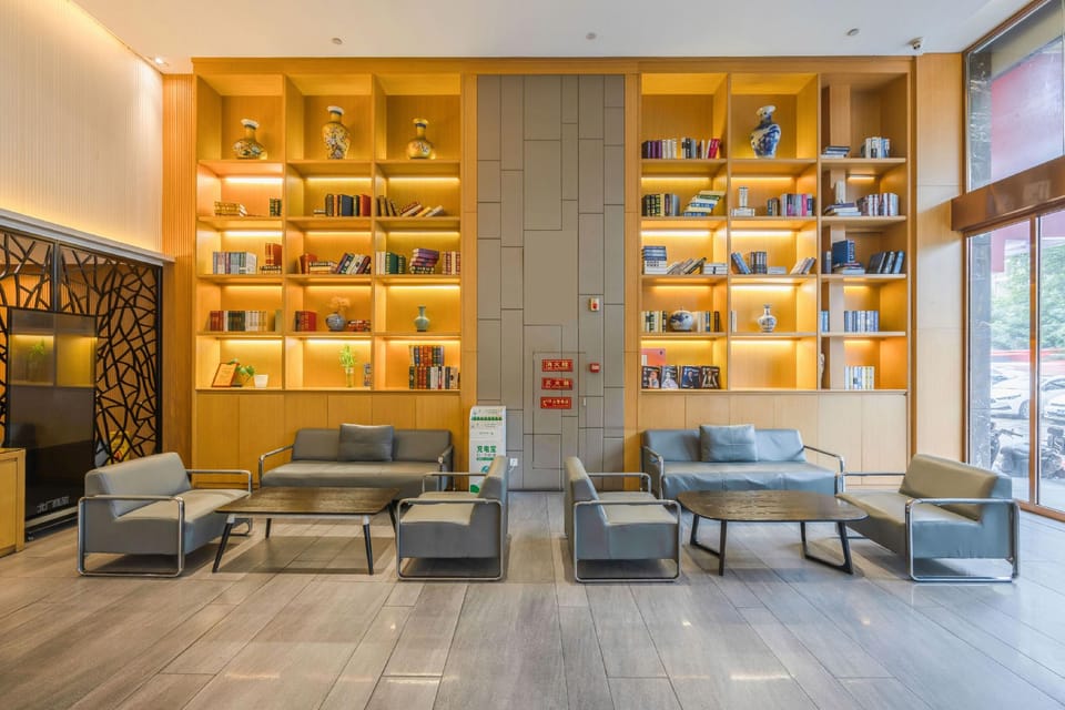 Homeinn Hotel (Ningbo Railway Station Lianfeng Middle Road) Hotel in Zhejiang