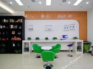 Green Tree Hotel (Huainan West Shungeng Road Huili Avenue Store) Hotel in Jiangsu
