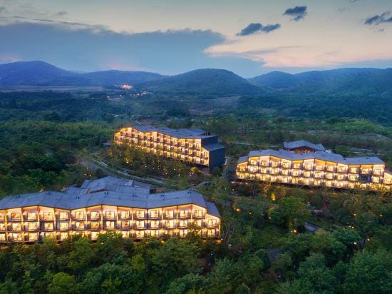 Maoshan Oriental Salt Lake City Mountain Hidden Su Hotel in Jiangsu