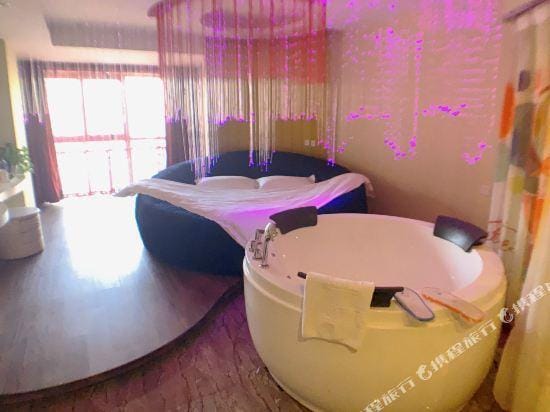 Memory Graceful Hotel（Changzhou Yancheng Wuyue  Plaza） Hotel in Suzhou
