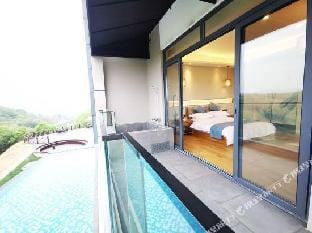 Guangde Swift Valley Luxury Resort Hotel in Zhejiang