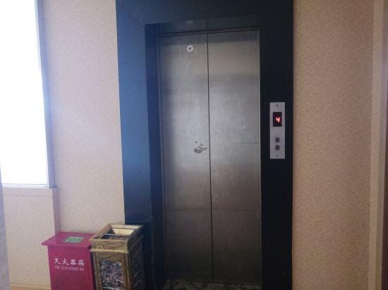 Fuerte Chain Hotel Guangde Xinjinjiang Hotel in Zhejiang