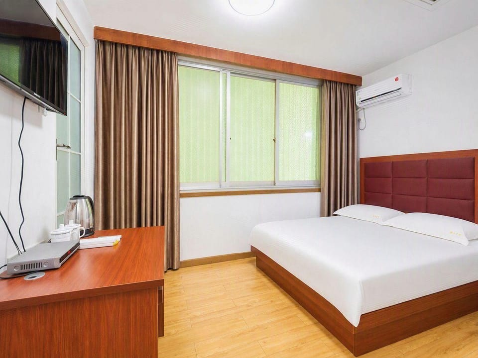Hailun Hotel Hotel in China